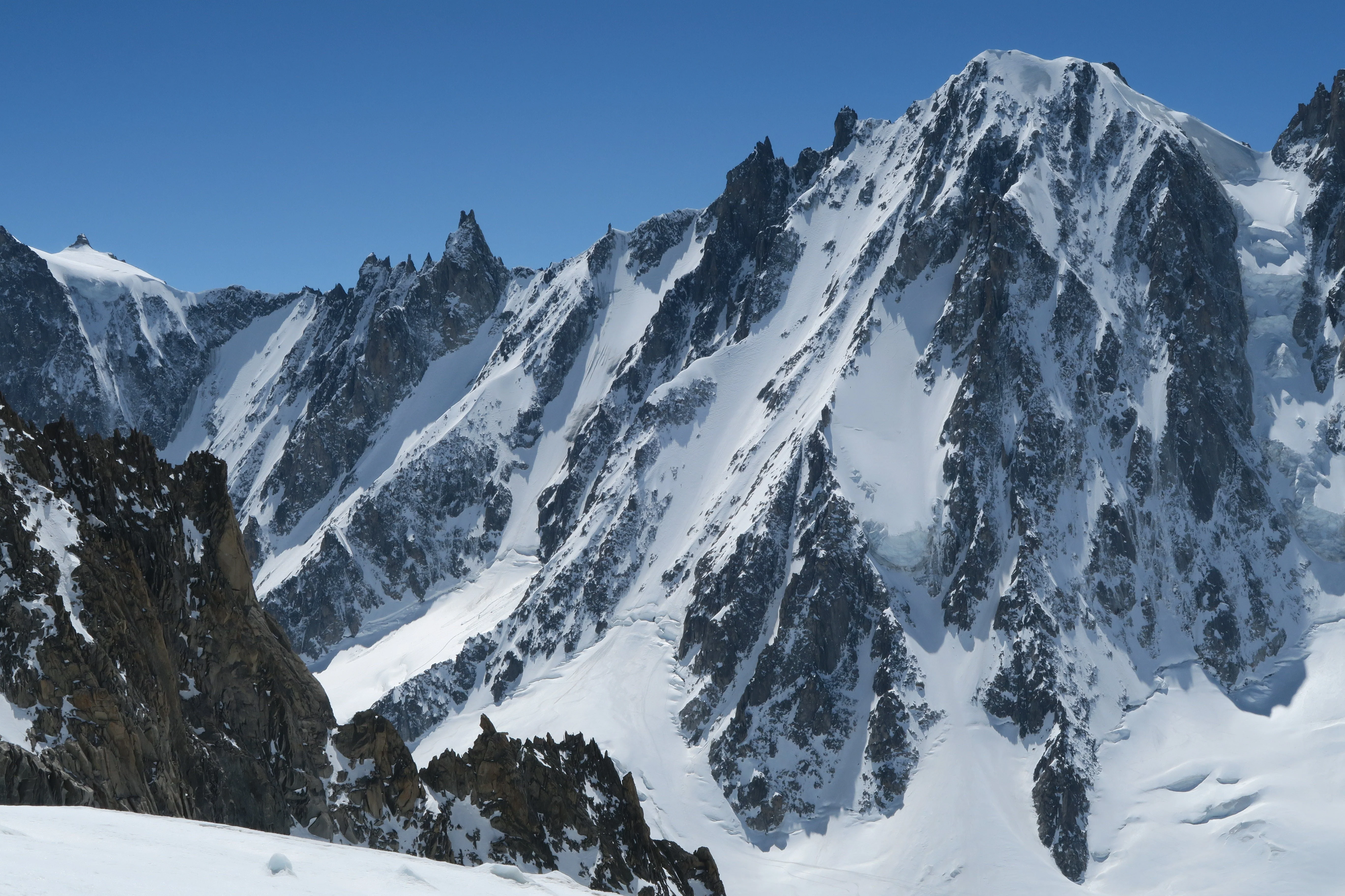 AIARE 2 Avalanche Course in Mammoth - Image 5