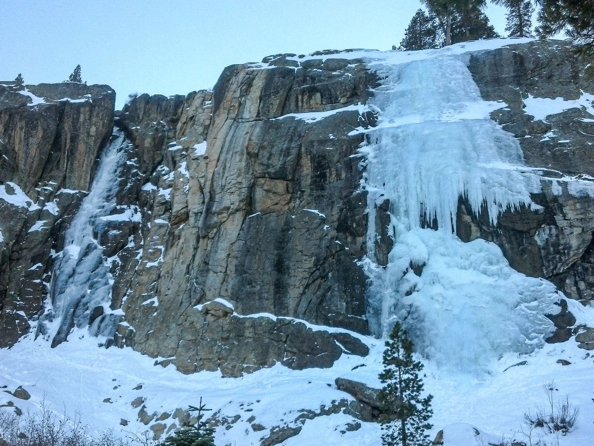 Ice Climbing in Tahoe & Eastern Sierra - Private - Image 4