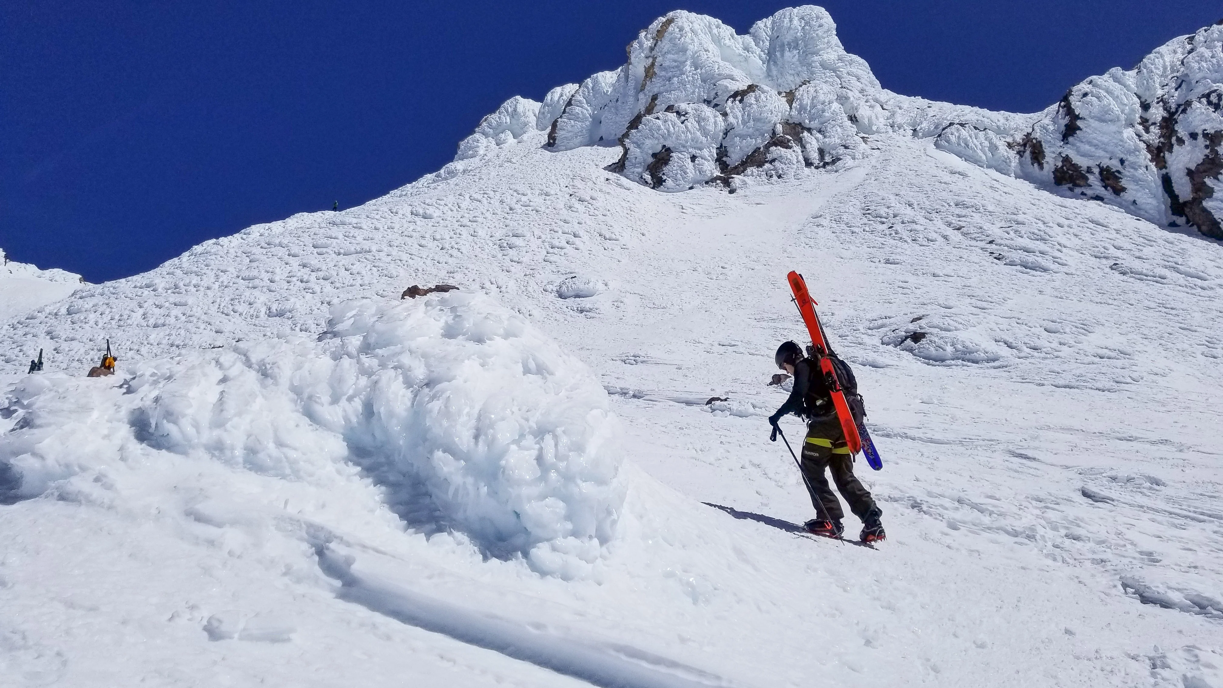 Mt Shasta Summit & Ski Descent - Image 5