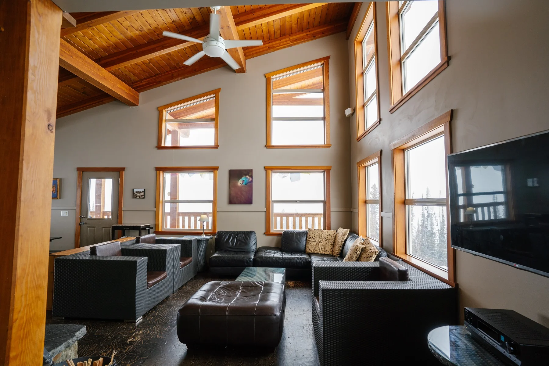 Sentry Lodge Backcountry Ski Lodge 2026 - Image 5